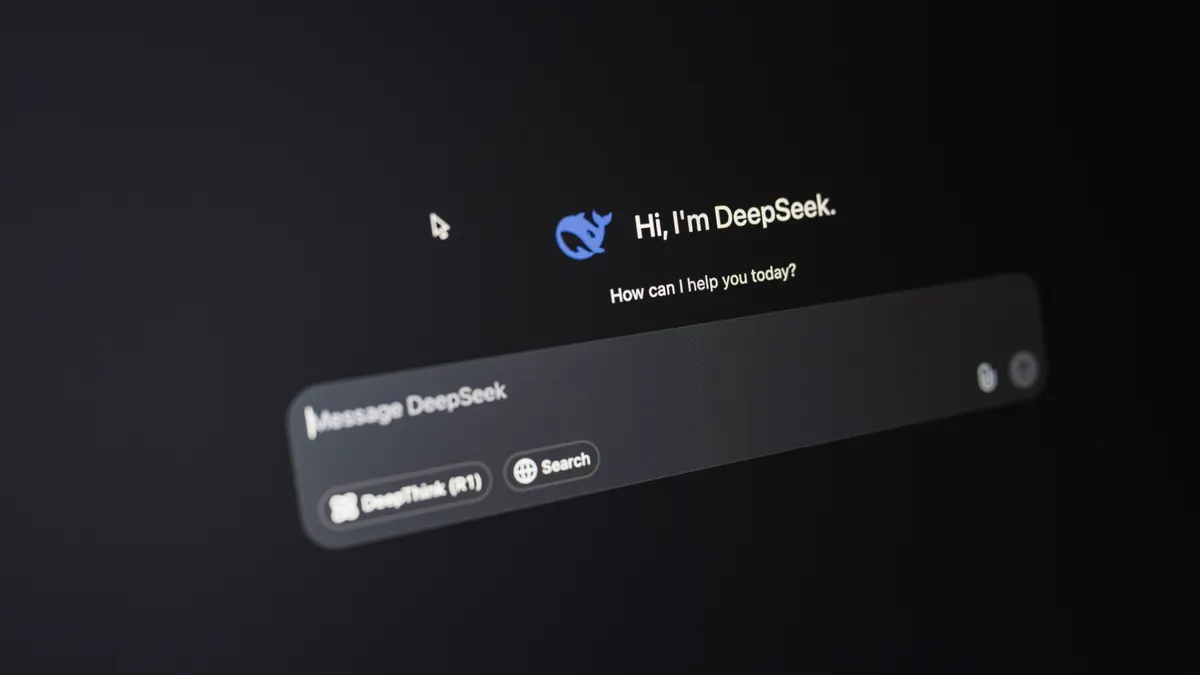 Best AI SEO tools for internal linking Best AI SEO tools for internal linking — DeepSeek AI Chat Interface on Dark Screen